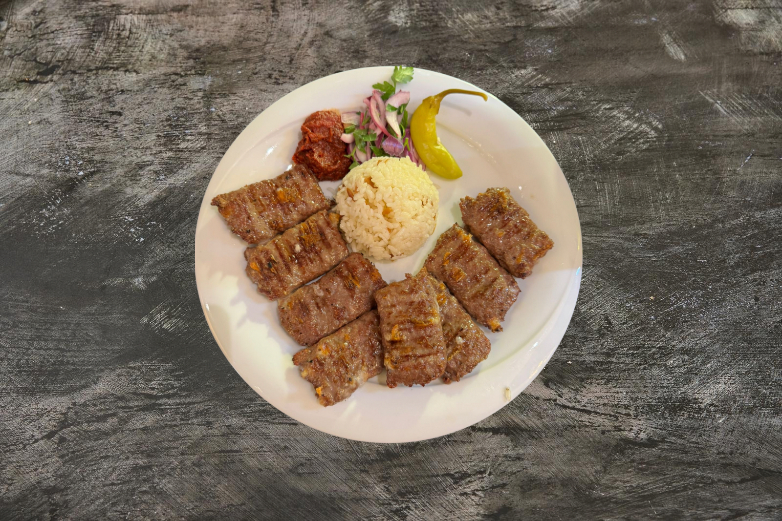 Köfte mit Kashkaval-Käse - 2 Portion